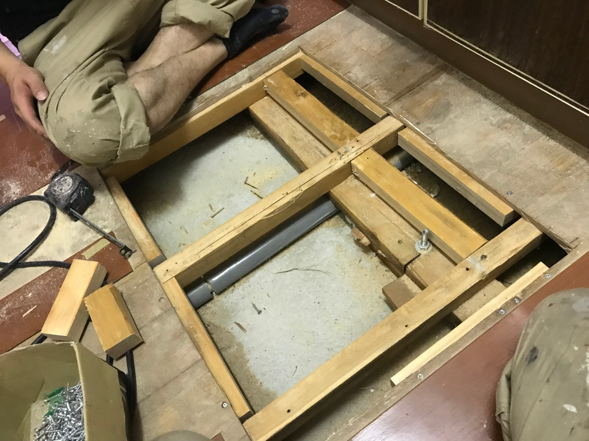 床　修繕　リフォーム工事