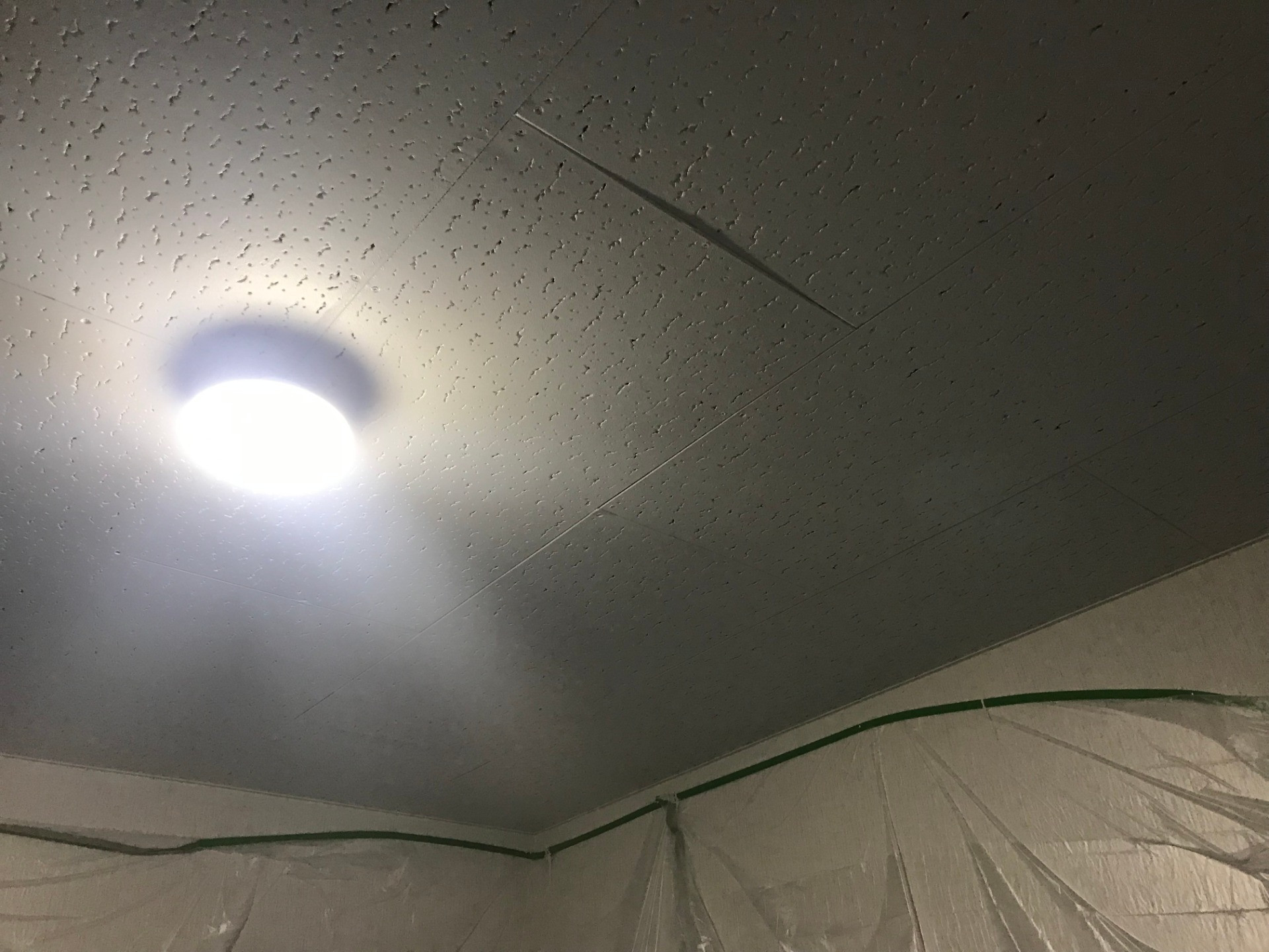 前橋にて屋内塗装工事