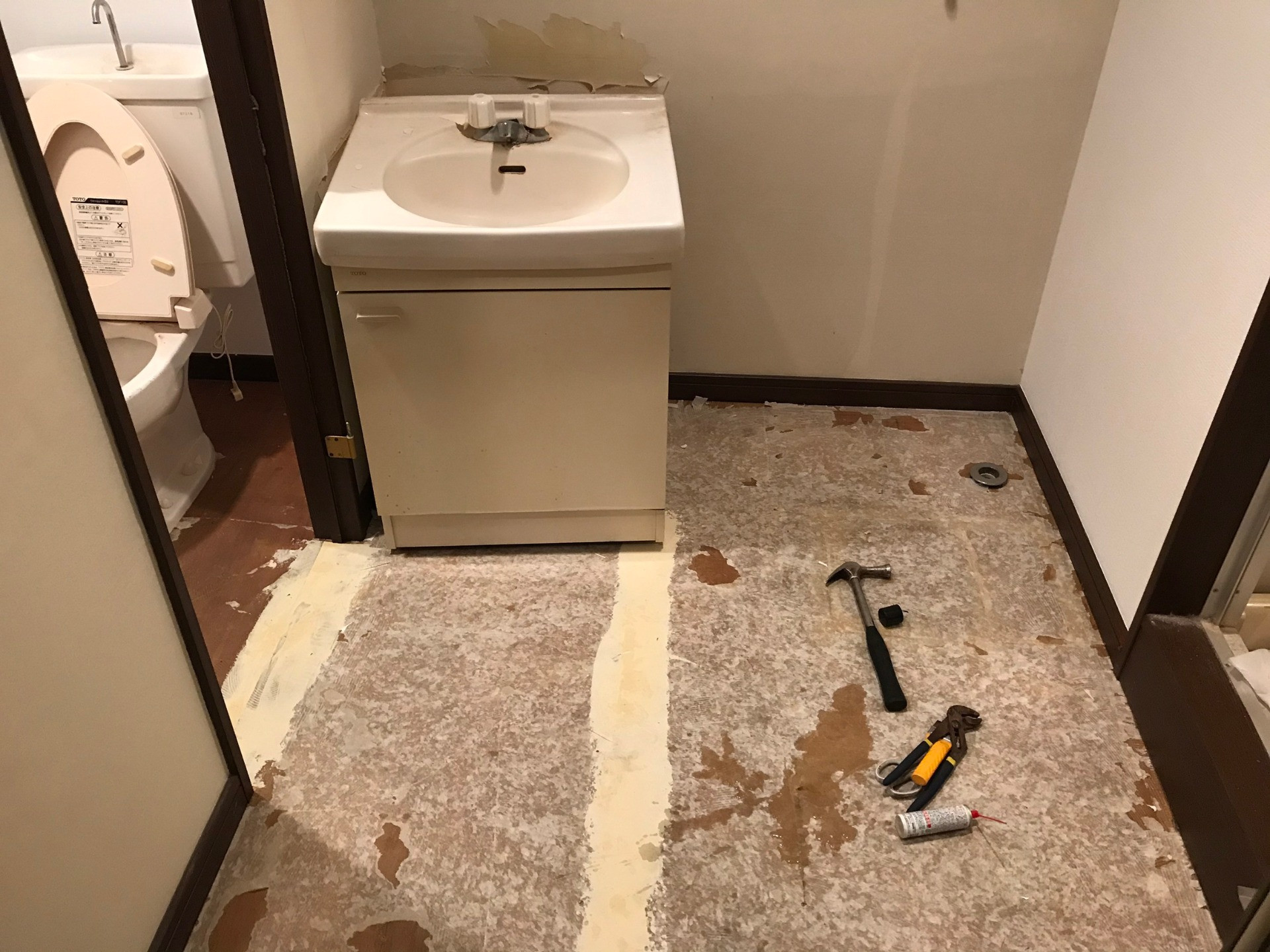 リフォーム　床　下地処理　下地調整