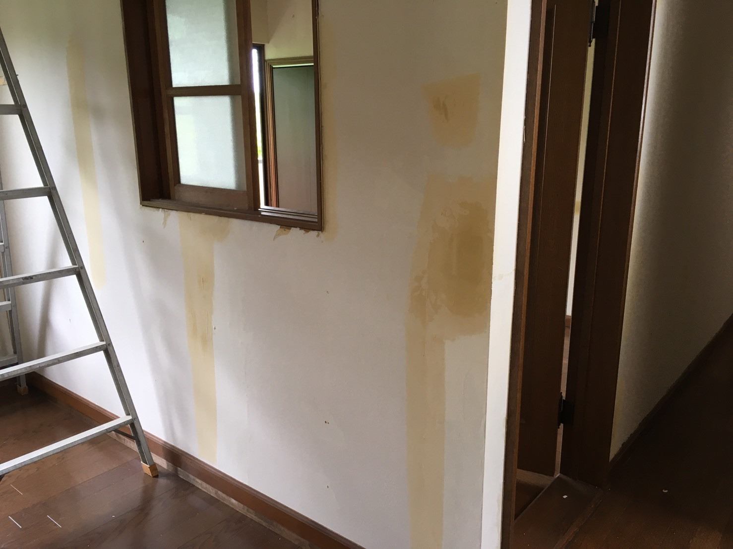 リフォーム　高崎　S様宅　クロス貼替前